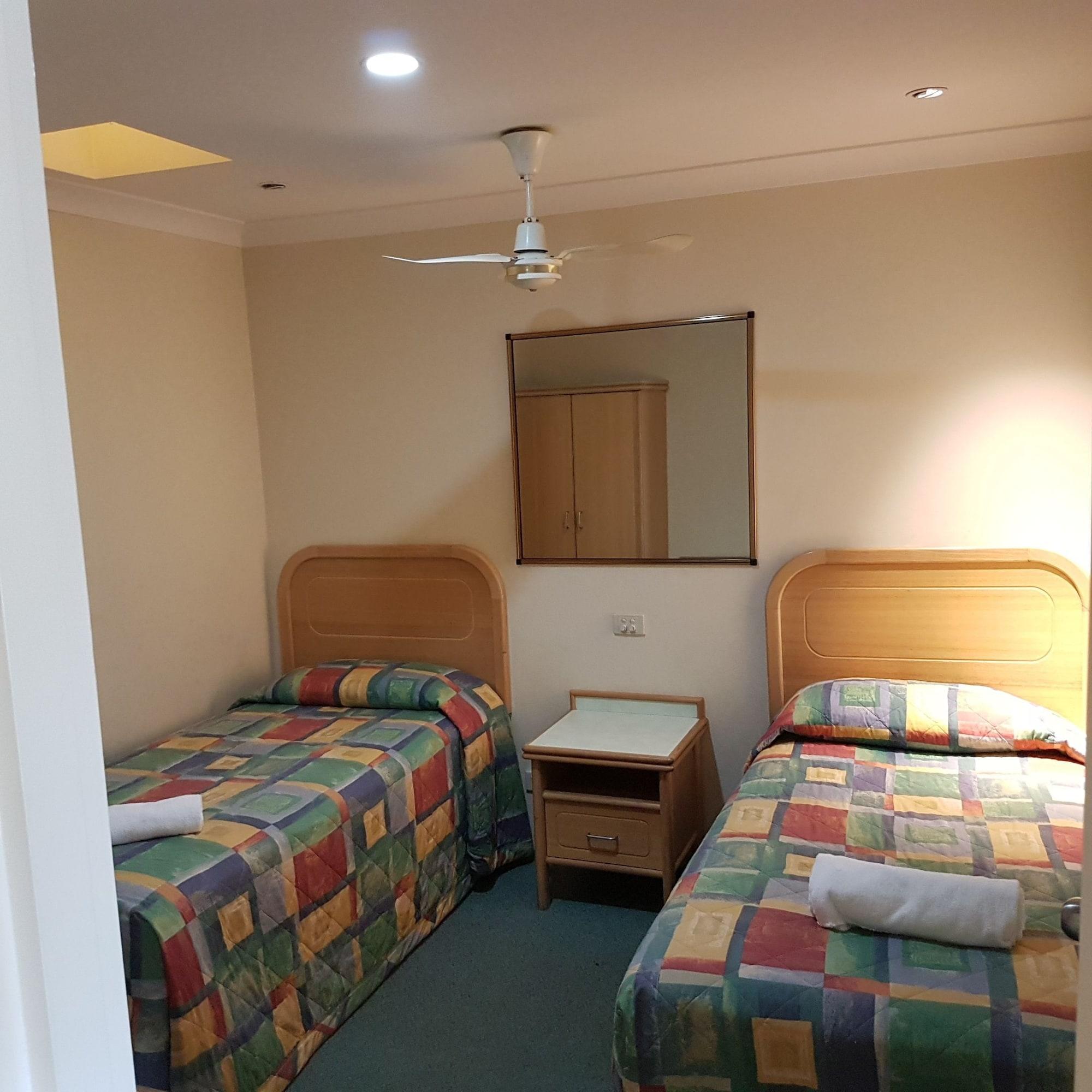 Chelsea Motor Inn Coffs Harbour Exterior photo