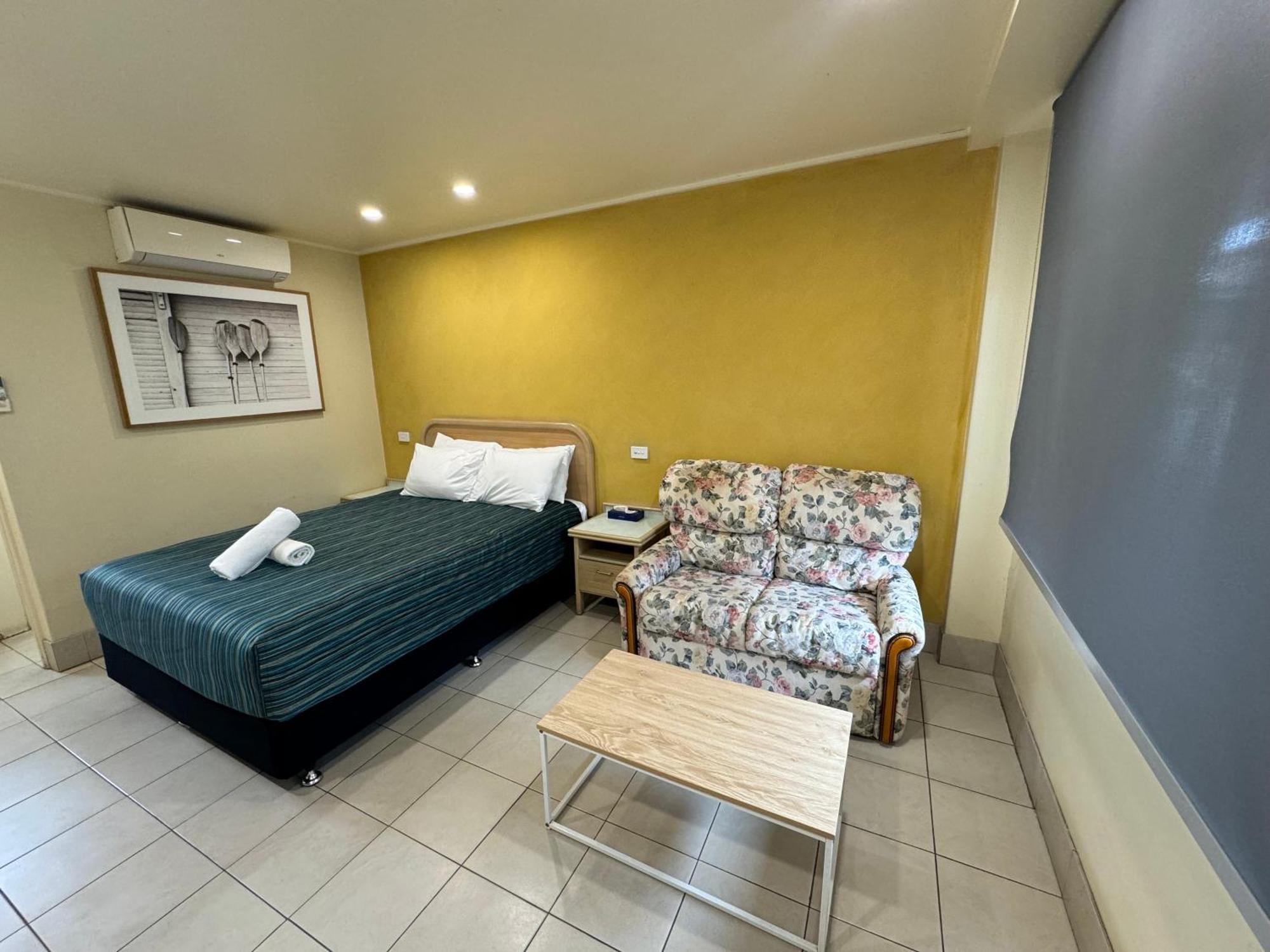 Chelsea Motor Inn Coffs Harbour Exterior photo